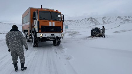 Цасанд боогдсон 620 иргэний аюулгүй байдлыг хангаж, 865 сая төгрөгийн өмч хөрөнгийг авран хамгааллаа