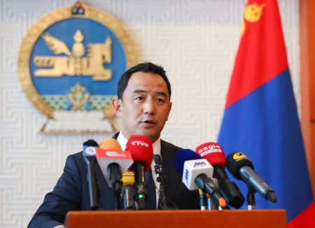 Ерөнхийлөгчийн хэвлэлийн төлөөлөгч Ө.Золбаяр ажлаа өгөхөө мэдэгдэв