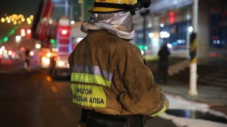 Гал түймрийн аюулаас бага насны 2 хүүхдийг авран хамгааллаа