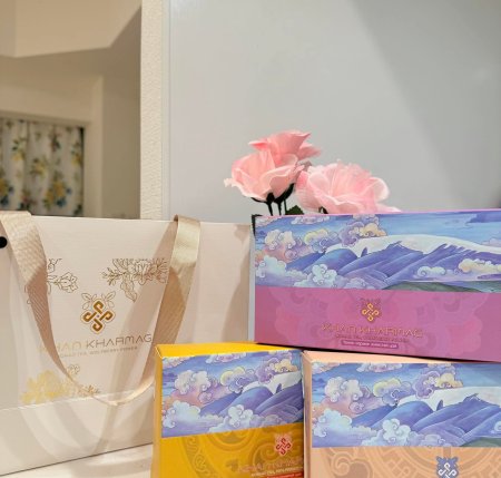 "Хан хармаг"-ийг хайртай хүн бүрдээ...